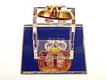 https://upload.wikimedia.org/wikipedia/commons/thumb/6/6f/Keszthely-Fen%C3%A9kpuszta_%28Castellum%29_-_Germanic_gold_buckle%2C_Hungary.jpg/220px-Keszthely-Fen%C3%A9kpuszta_%28Castellum%29_-_Germanic_gold_buckle%2C_Hungary.jpg